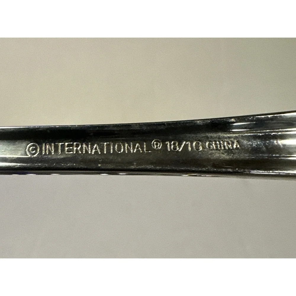 International RESPLENDENCE Stainless Lyon 18/10 Silverware Glossy Serving Set